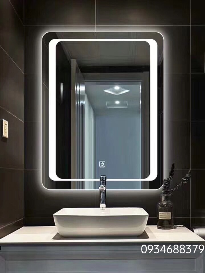 Gương nhà tắm tích hợp sấy phá sương và loa Bluetooth: Gương nhà tắm tích hợp sấy phá sương và loa Bluetooth là sản phẩm tiên tiến nhất vào năm